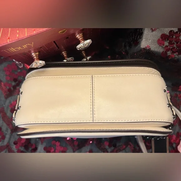 HOST PICK Coach 2017 (RE)LOVED Upcrafted Tea Rose Swagger 20 Shoulder Crossbody - Picture 12 of 16